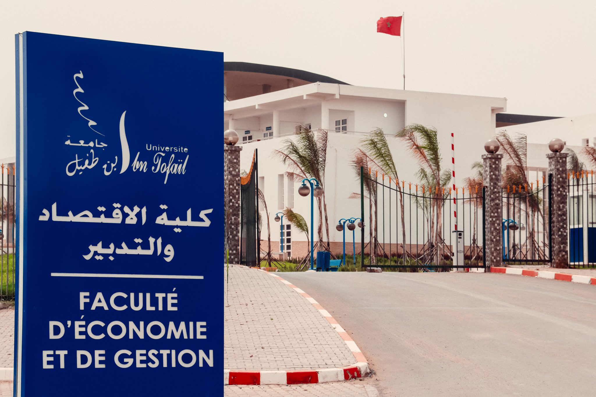 Présentation - Faculté d'Economie et de Gestion